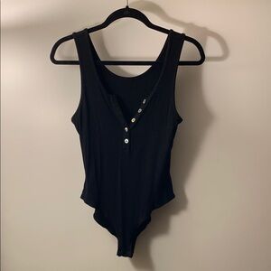 Mangopop Black Sleeveless Bodysuit with Abalone Buttons